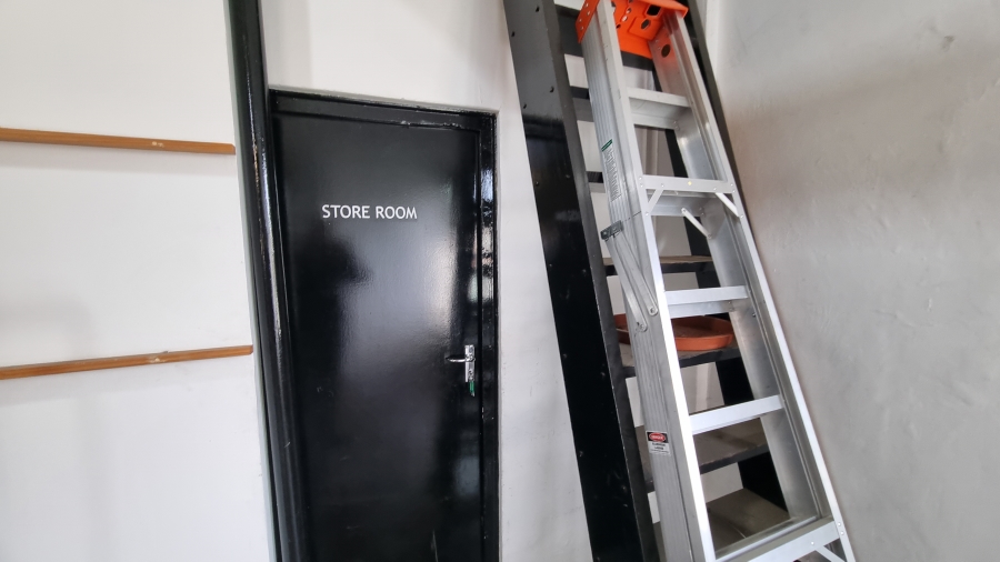 To Let Commercial Property for Rent in Woodstock Western Cape